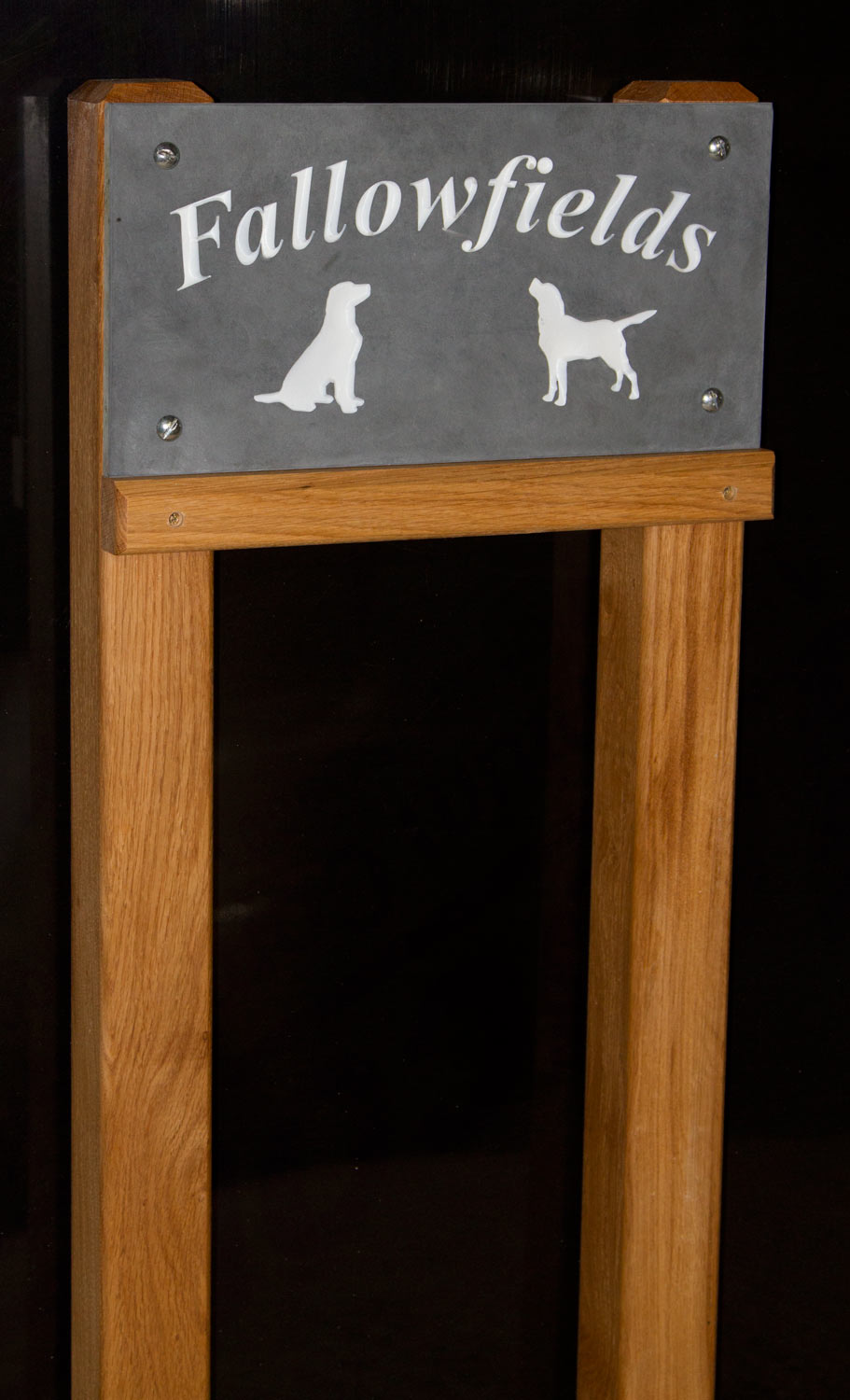 Slate sign 450 x 225mm on 3" x 3" oak posts with extra support rail - ref 1401.SS.043 www.sign-maker.net/stone/made-to-measure.htm