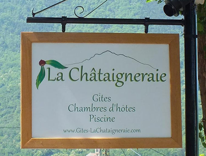wooden-frame-sign